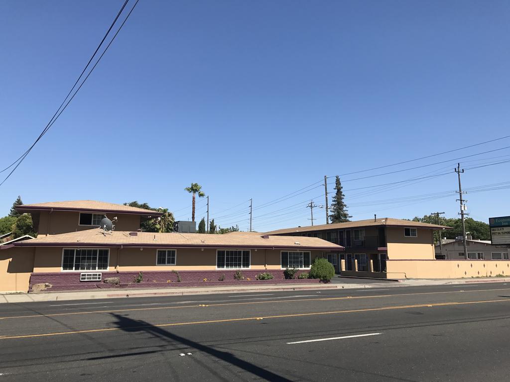 Economy Inn Modesto Exterior photo